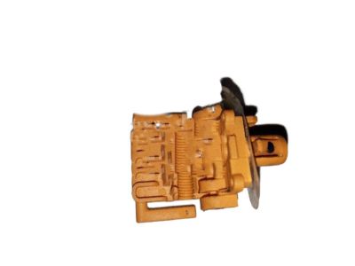 Chevy 13210733 CLIP,FRONT SIDE DOOR OUTSIDE HANDLE ROD(PART OF 18)(PUSH-IN HINGED)(W/WINGED BEZEL)