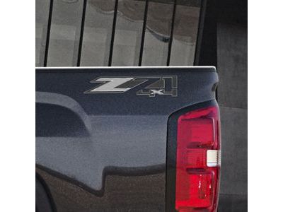 GMC 23221558 DECAL PKG,BODY(INCLUDES 2)(INSTALL 0.20)(0.01 KGS)(Z71 4X4)(SILVER & CHARCOAL ON CHROME)