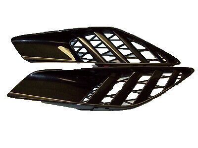 GM 23440003 Scoop, Rear Outer Passenger Side, Carbon