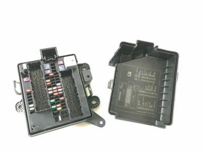 2018 Chevy Camaro Fuse Box - 84127106