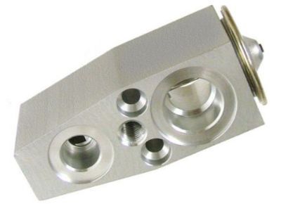 Saturn A/C Expansion Valve - 52495729