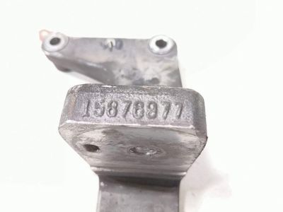 GM 15876977 Front Mount Bracket, Driver Side