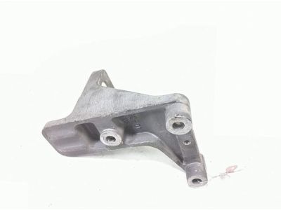 GM 15876977 Front Mount Bracket, Driver Side