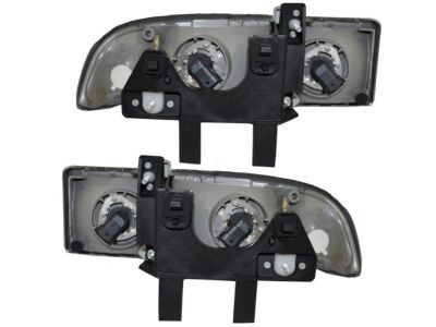 GM 16526218 Headlamp Assembly, Front Passenger Side