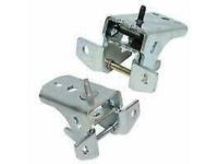 GM 15994458 Lower Hinge, Passenger Side